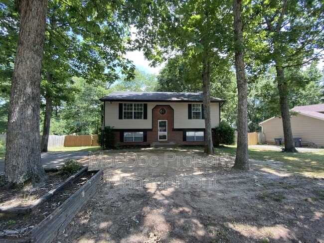 Building Photo - 10813 Heatherwood Dr