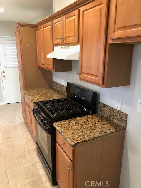 Building Photo - 3177 W Del Monte Dr