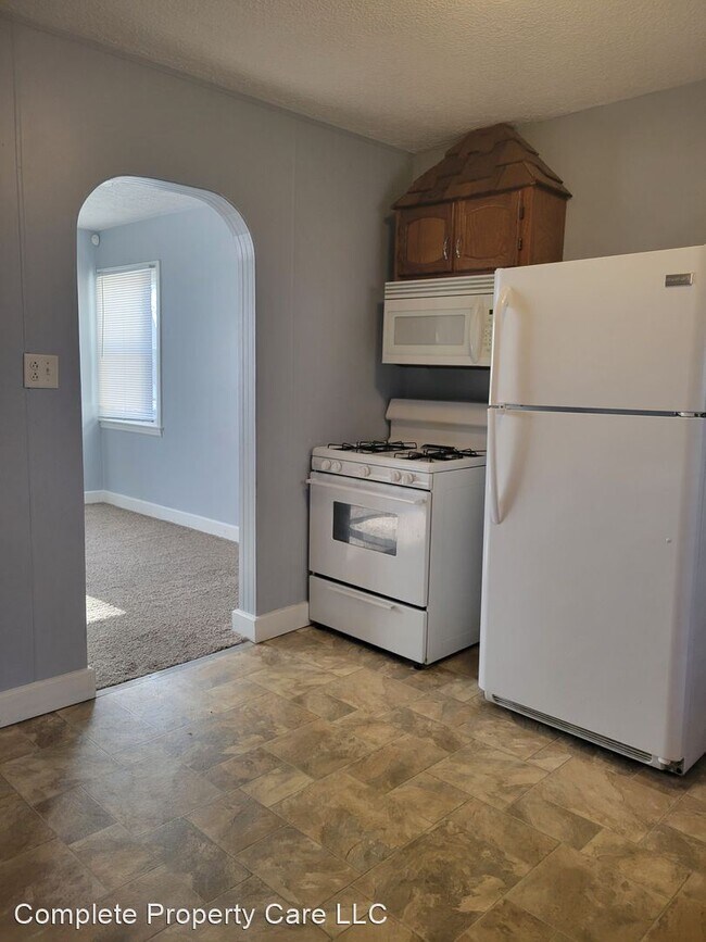 Building Photo - 2 br, 1 bath House - 6812 E Piccadilly
