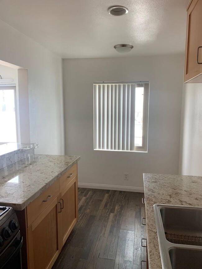 Foto del edificio - Live Your Best Life in the Heart of Hillcrest: Stylish One-Bedroom Suite Awaits You!