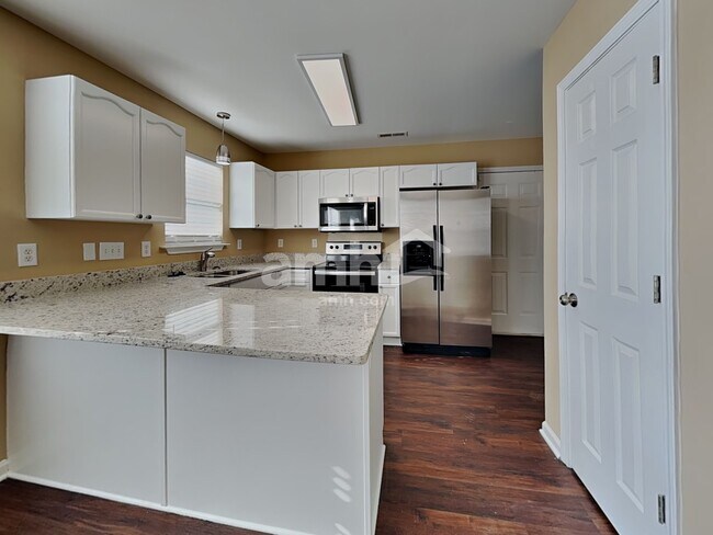 Foto del edificio - 200 Alexander Preston Ln