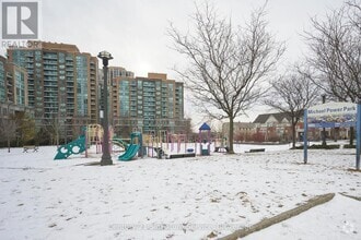 Building Photo - 5101-5101 Dundas St W