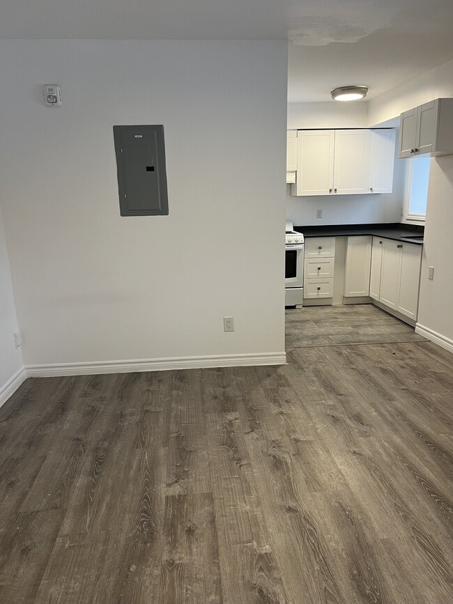 Building Photo - 625 Borthwick Ave