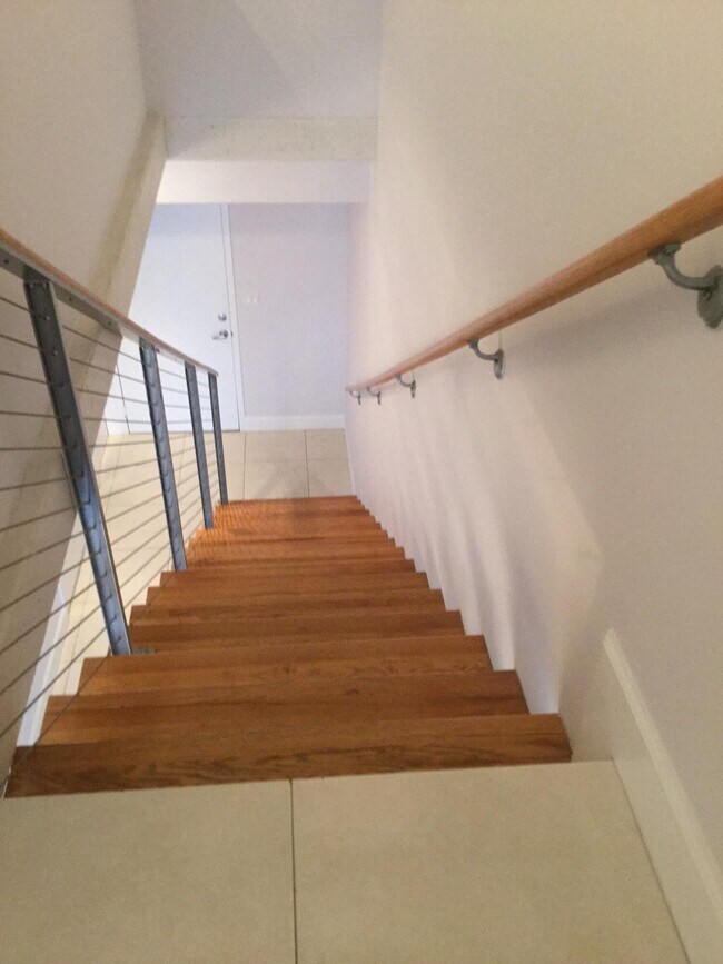 Foto del edificio - 690 SW 1st Ct