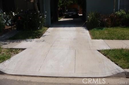 Foto del edificio - 630 N Irving Blvd