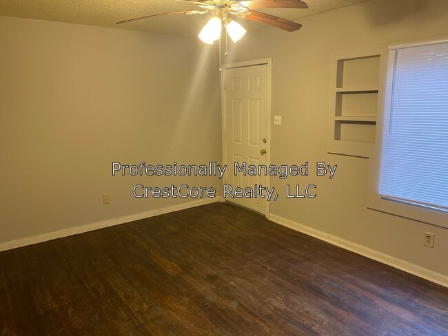 Building Photo - 3835 Berkshire Ave