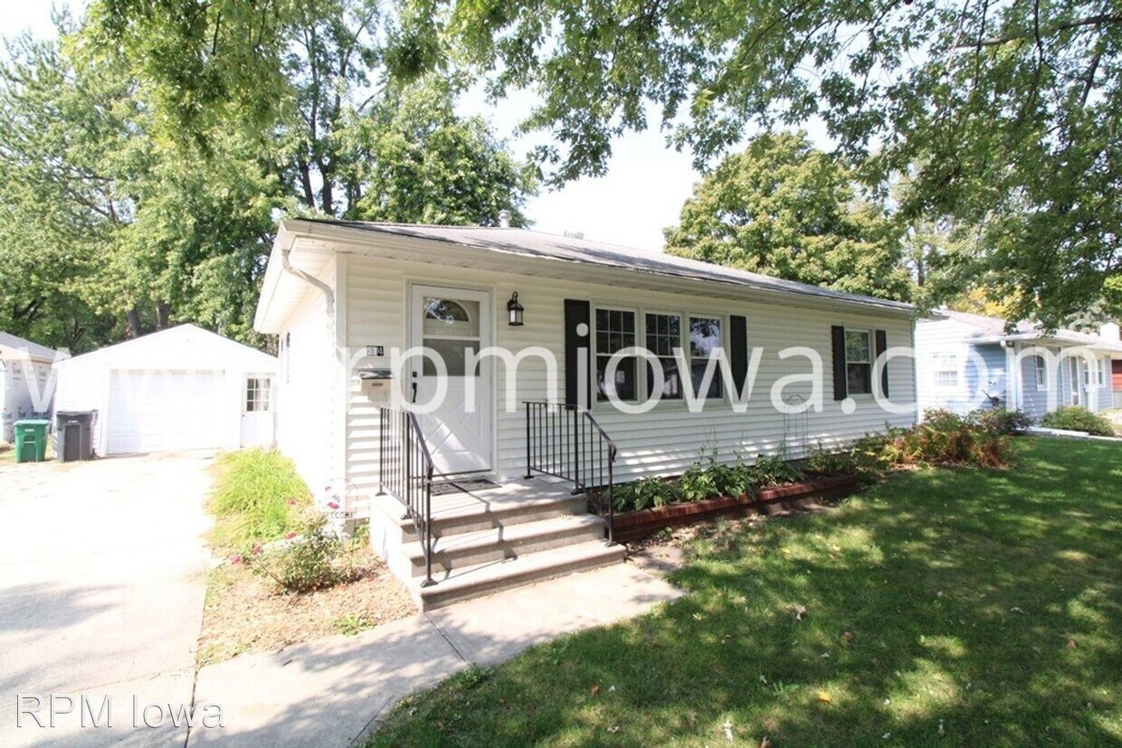 2 Br 1 Bath House 514 Sw Cherry Street House Rental In Ankeny Ia