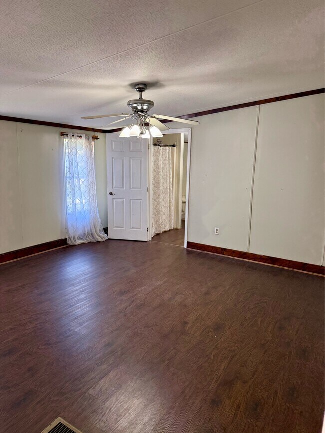 Foto del edificio - 754 Garrett Creek Loop