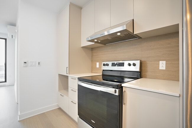 Kitchen - 7070 Boul Newman