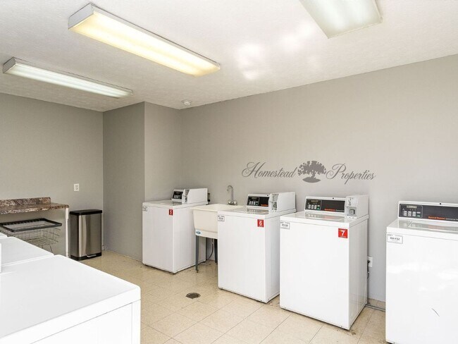 Foto del edificio - Updated 3 Bedroom / 2 Bath Home on Lamont