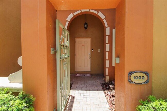 Building Photo - 8544 NW 140th Terrace