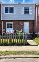 Building Photo - 2325 McClellan Ct