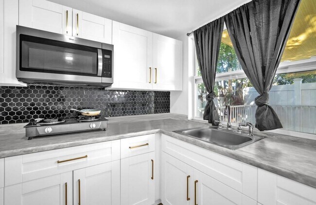 Foto del edificio - 7151 Taft St