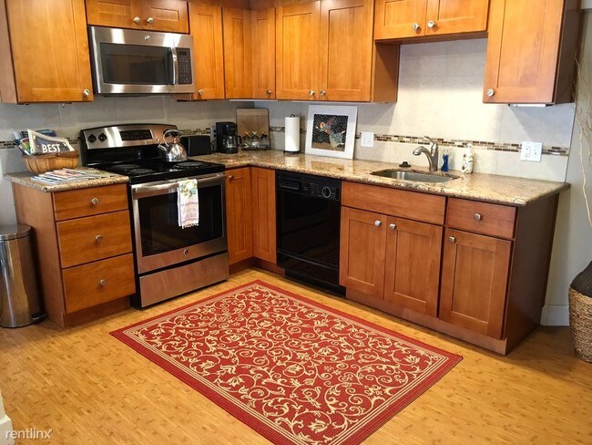 Building Photo - 1 br, 1 bath - 2921 Thurman Dr