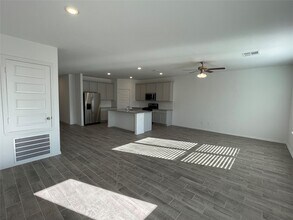 Building Photo - 9669 Caney Trails Rd