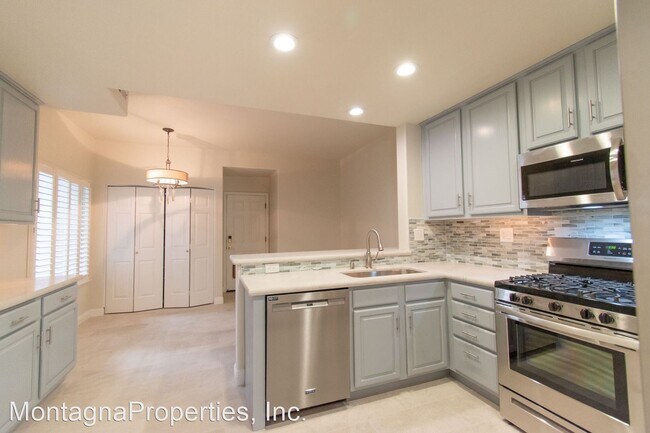 Building Photo - 3 br, 2.5 bath House - 151 Orchard Oak Circle