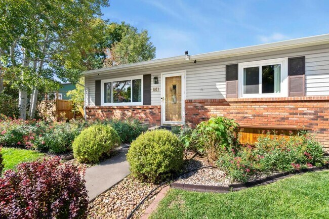 Foto del edificio - 1001 Ida Dr