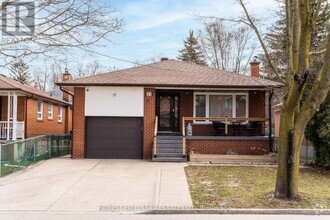 Building Photo - 33 Madawaska Ave