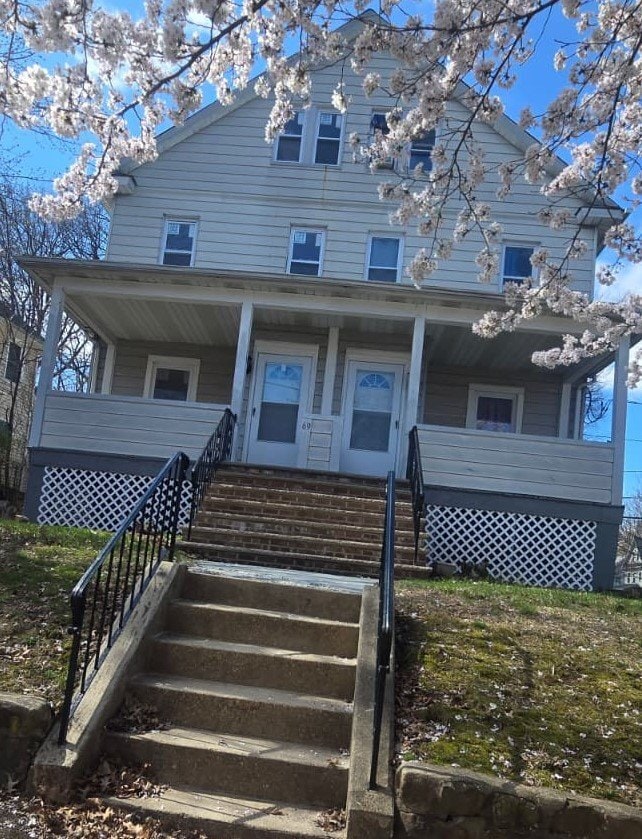 Building Photo - 69 Ashwood Ave