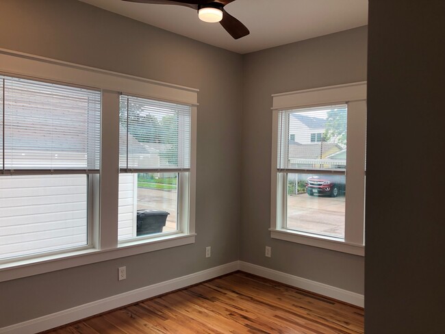 Main bedroom with 4 large windows - 1004 Adele St