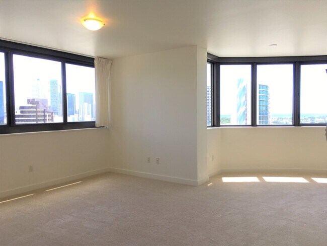 Foto del edificio - Keola Lai - 1BR/1BA/1PK (Pet Friendly)