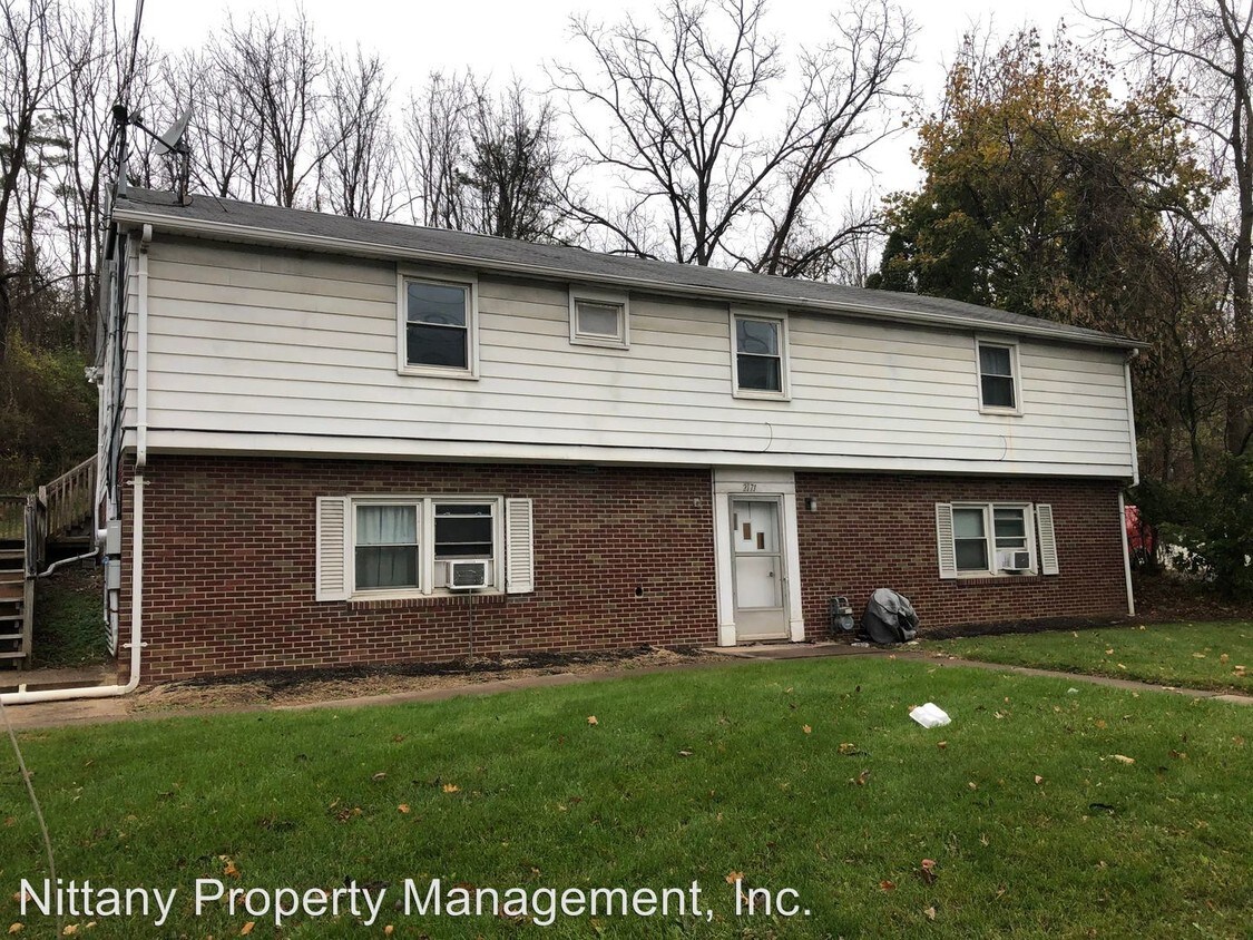Primary Photo - 2171 E College Ave