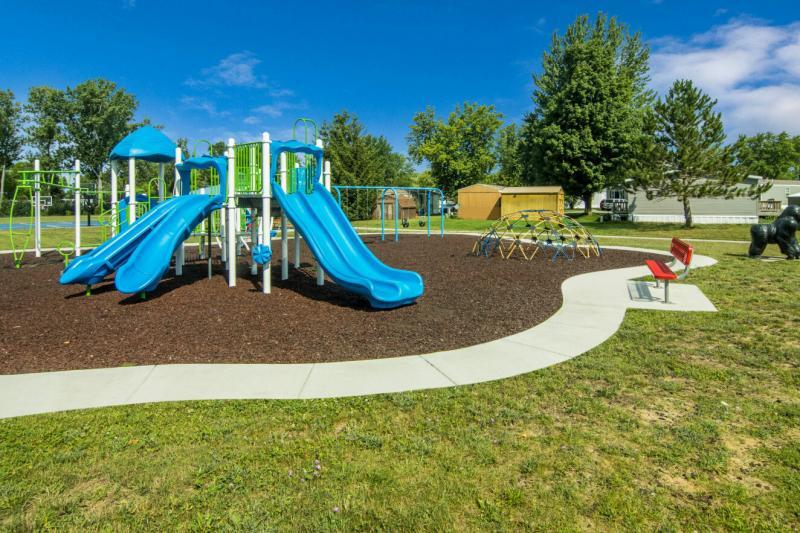 Foto del edificio - 4649 Primrose Ln