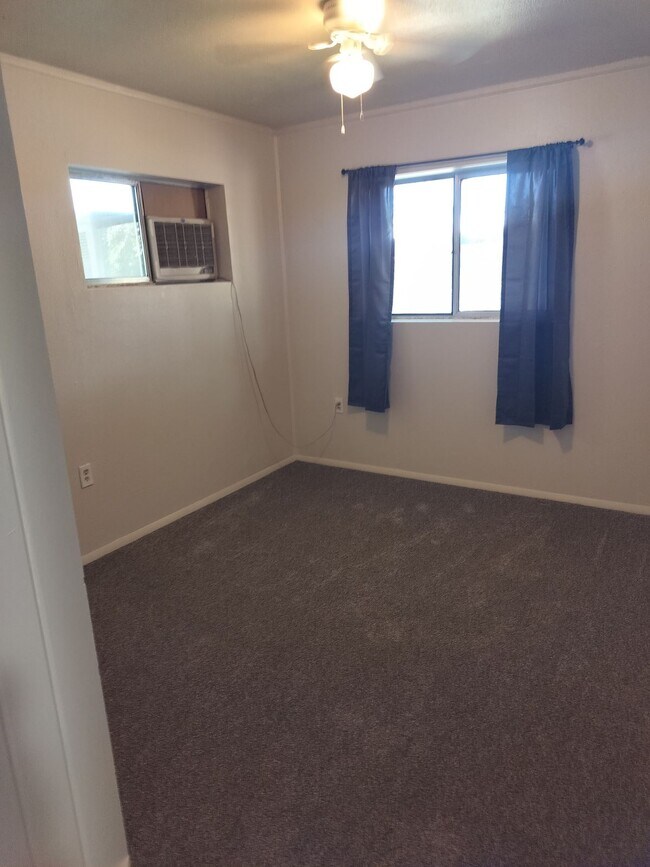 Foto del edificio - 475 N 15th E