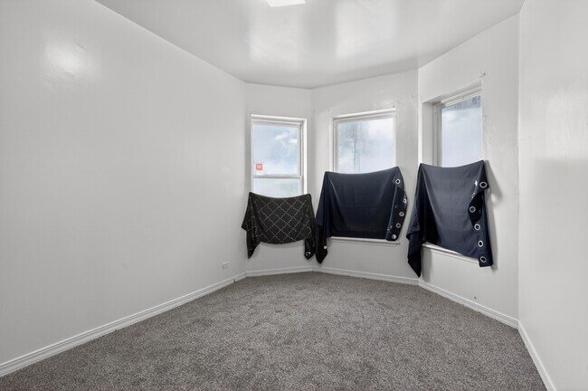 Foto del edificio - 4306 W Maypole Ave