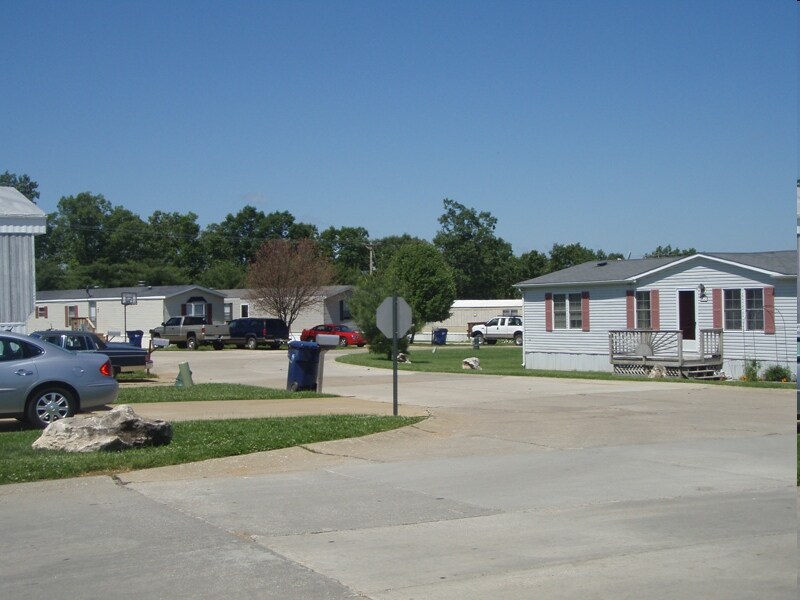 Primary Photo - Brookshire Village