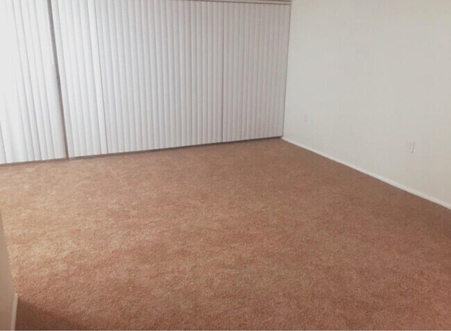 Sala de estar - 1800 Metzerott Rd