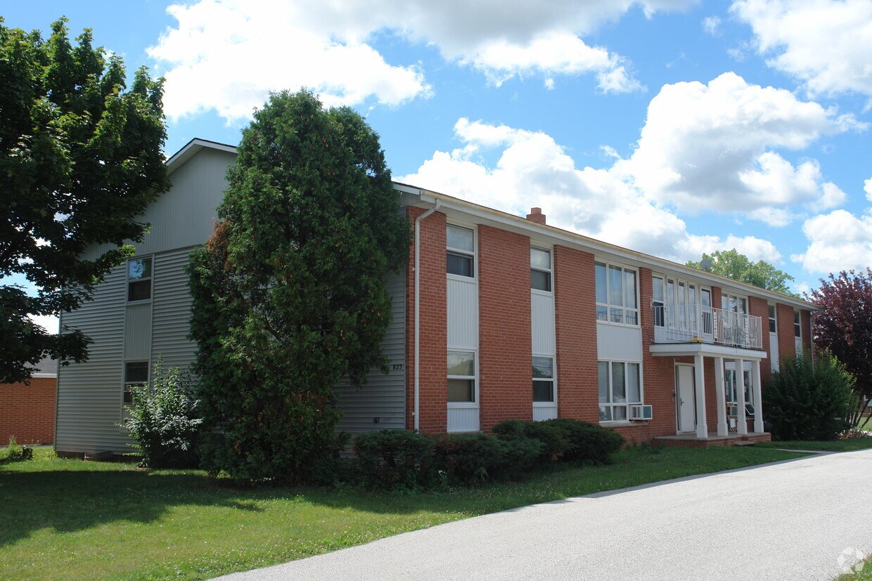 Foto principal - 825 William Charles Ct