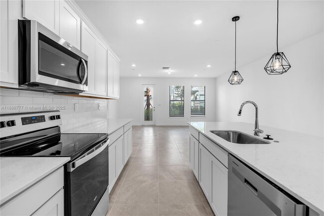 Building Photo - 8356 NW 7th Pl