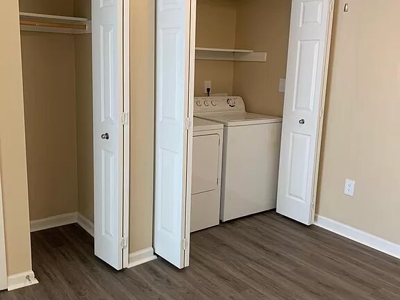 Foto del edificio - 125 E Rosebay Ln