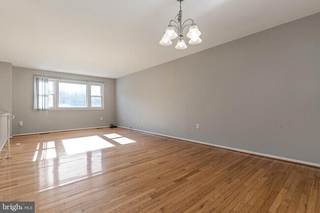 Building Photo - 7104 Quarry Ct