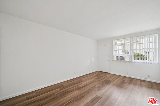 Foto del edificio - 4010 Los Feliz Blvd