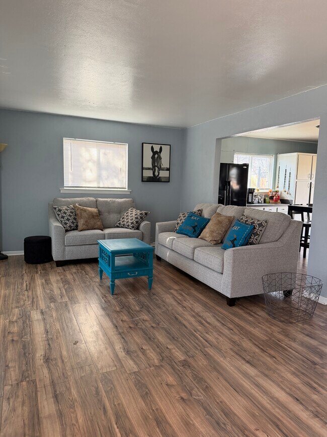 Sala de estar - 6252 Westcreek Dr