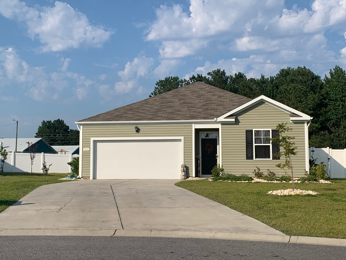 Primary Photo - 268 Forestbrook Cove Cir