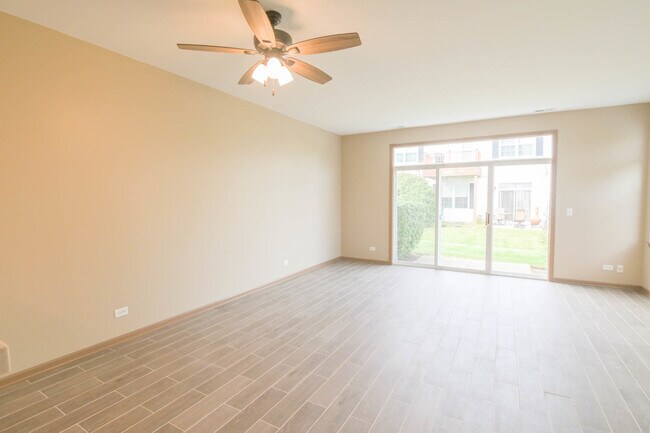 Building Photo - 3038 Falling Waters Ln