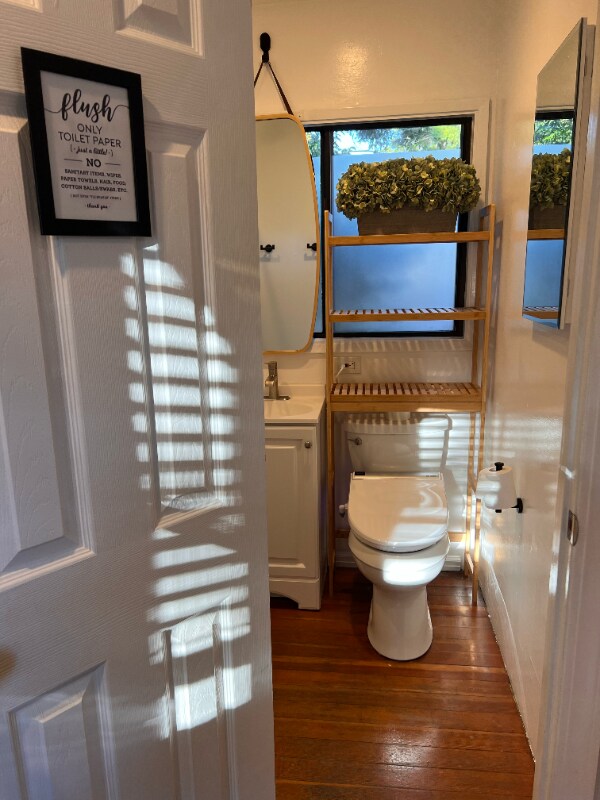 Foto del edificio - 1112 Embarcadero Rd