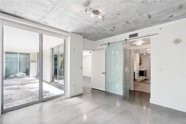 Foto del edificio - 3451 NE 1st Ave