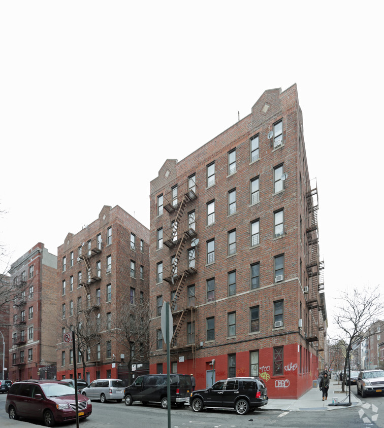 Building Photo - 219 Miriam St