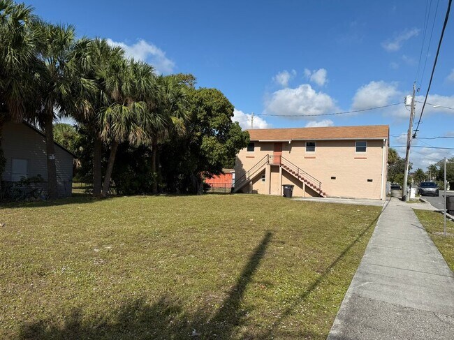 Foto del edificio - 509 Douglass Ave