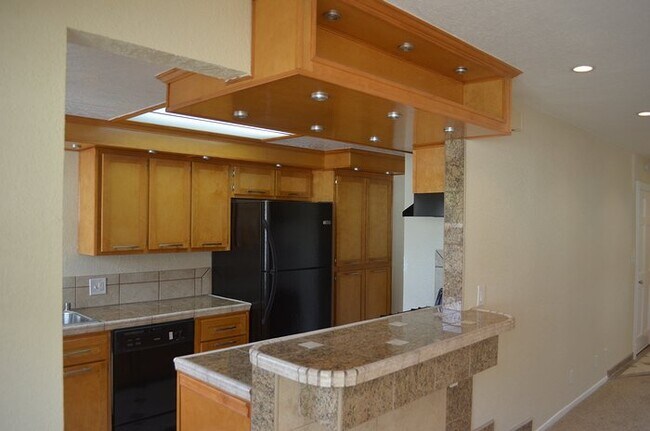 Building Photo - 5834 Bowcroft St