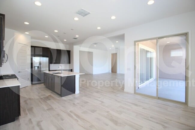 Building Photo - 24477 N 170th Dr