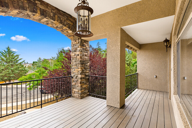 Building Photo - 245 Eagle Crest Cir
