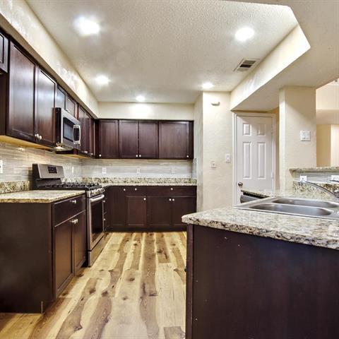 Foto del edificio - 5744 Chelmsford Trail