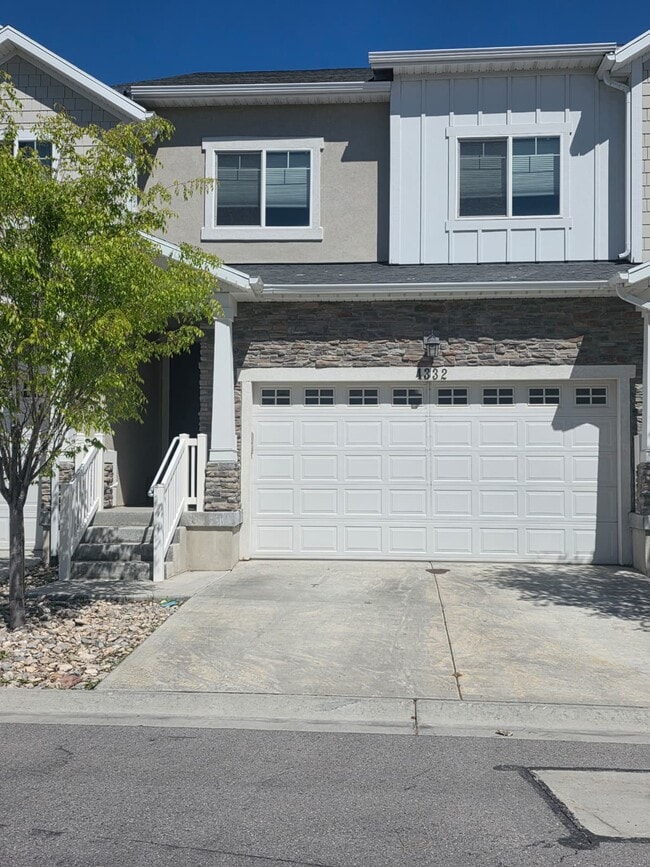 Building Photo - 4332 W Hemsley Ln
