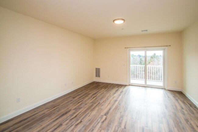 Foto del edificio - 30 & 38 Alpine Place Dr