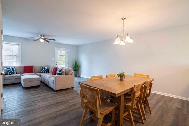 Foto del edificio - 112 Ryder Benson Ln